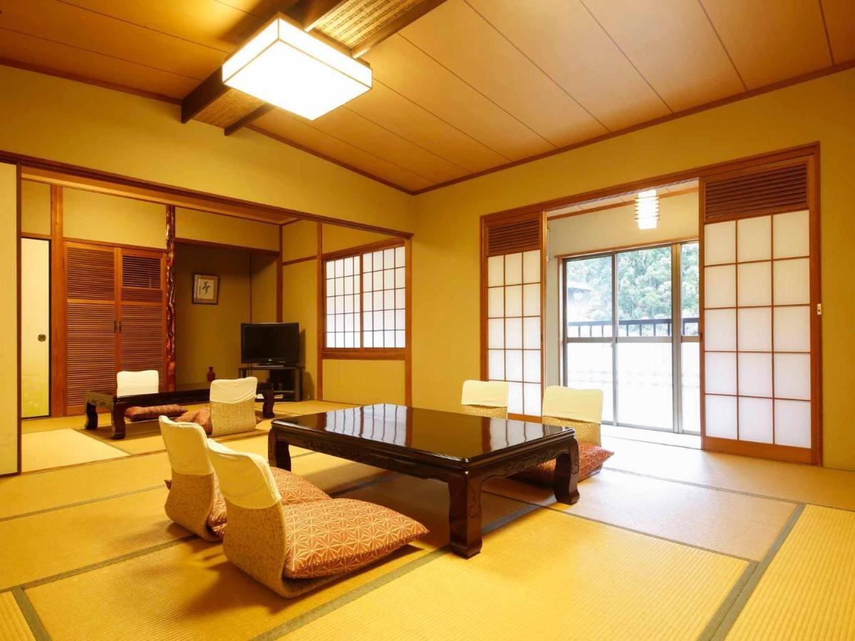 Отель Akame Onsen Yamanoyu Yumoto Akame Sansuien Nabari Экстерьер фото